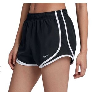Nike women’s running shorts